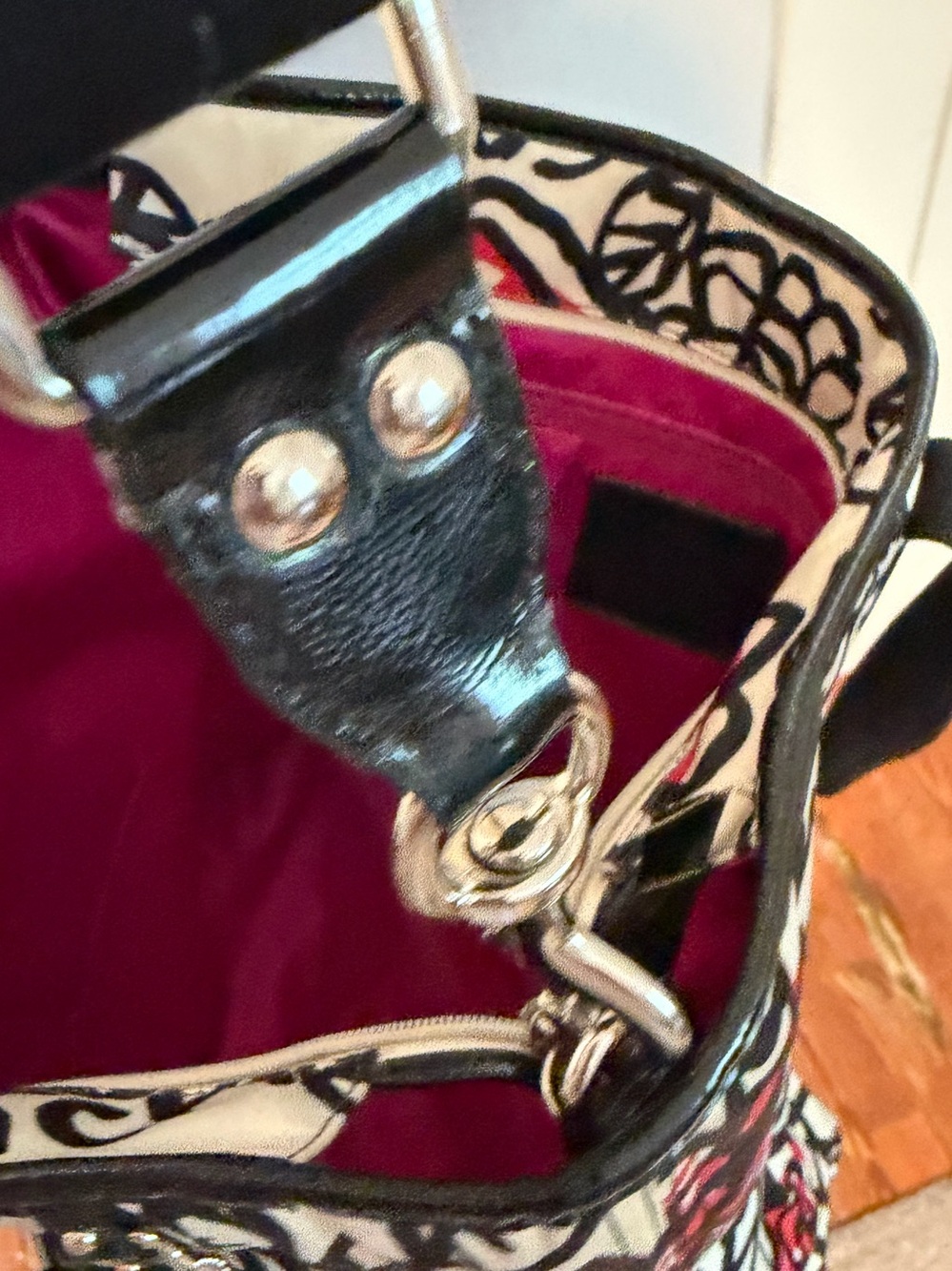 Rare Coach Glam Floral Tote Bag Black/White/Pink 💕🌺 - Picture 13 of 17